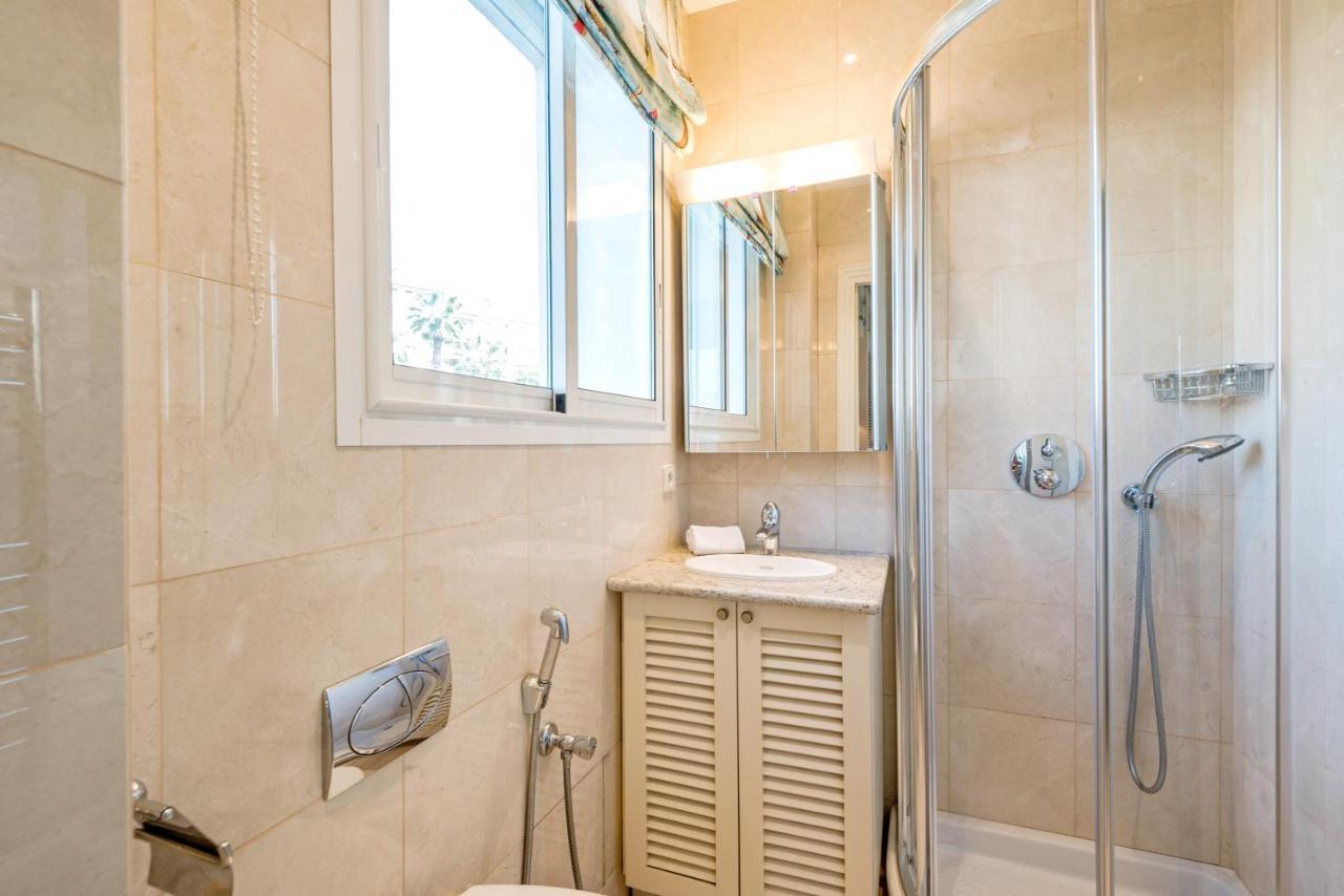 Buckingham & Lloyds - Cannes Extérieur photo