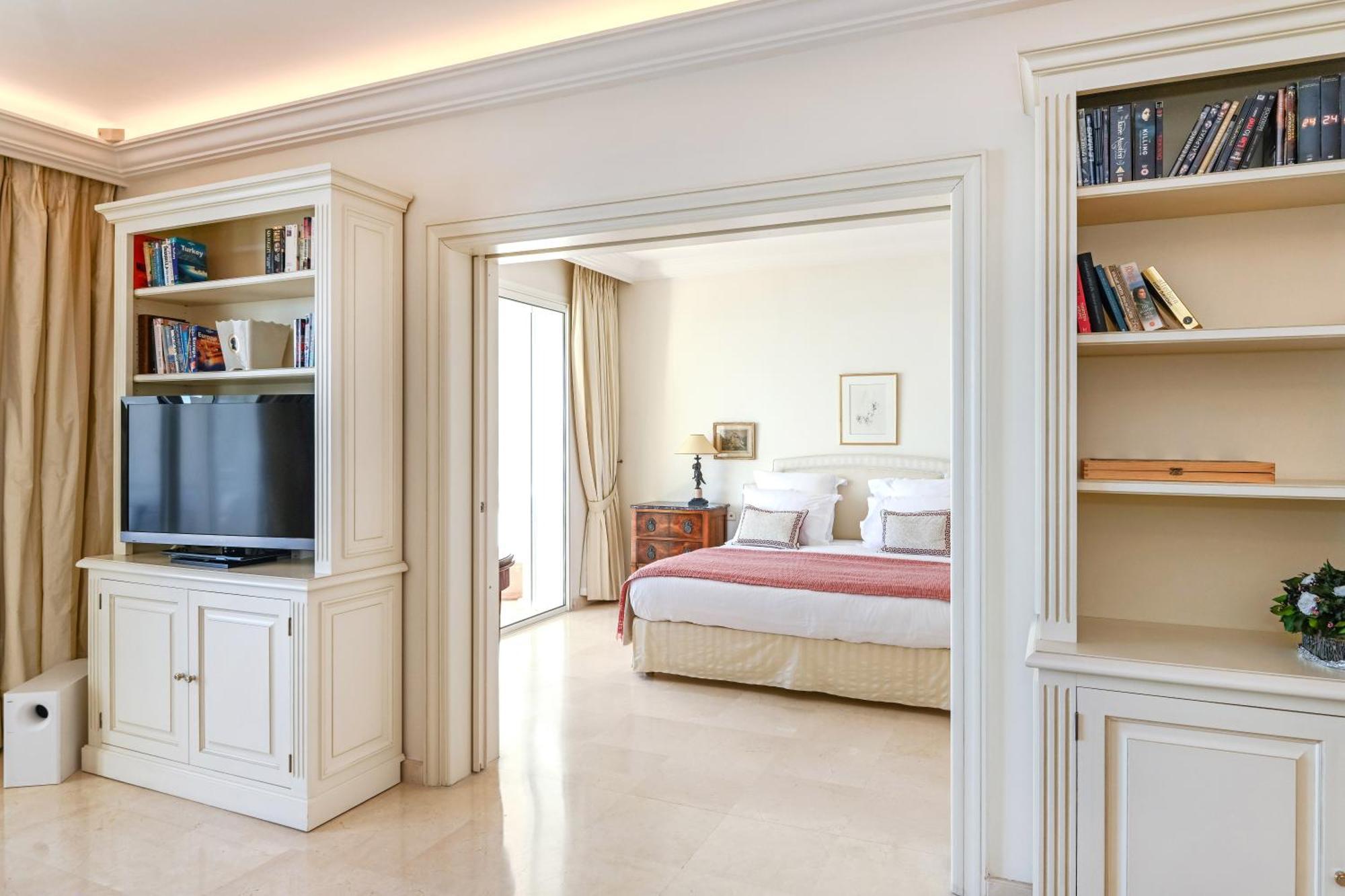 Buckingham & Lloyds - Cannes Extérieur photo