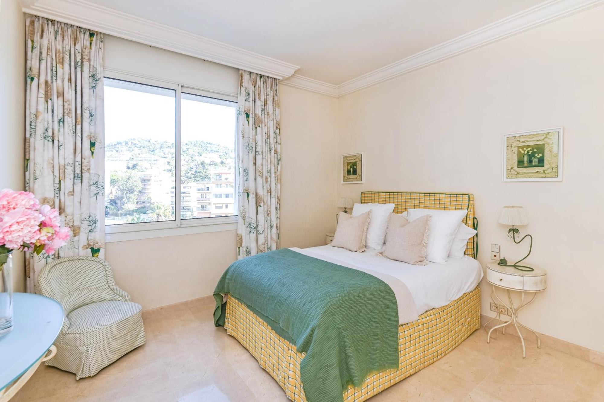 Buckingham & Lloyds - Cannes Extérieur photo